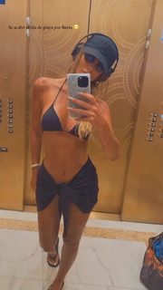 Gaby Espino feet photo thumbnail