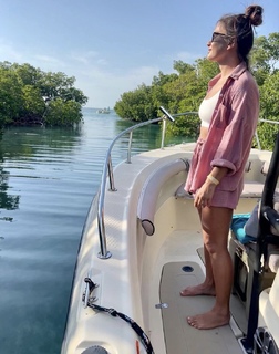 Karolina Kowalkiewicz feet photo thumbnail