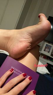 Franciely Freduzeski feet photo thumbnail