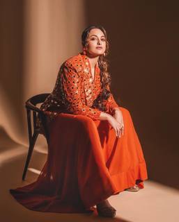 Sonakshi Sinha feet photo thumbnail