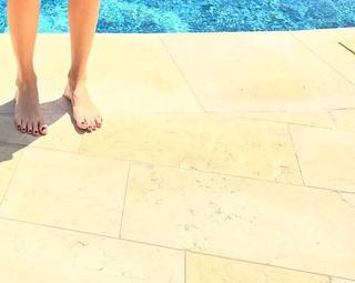 Chiara Ferragni feet photo thumbnail