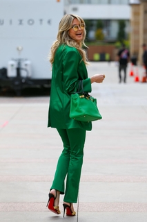 Heidi Klum feet photo thumbnail
