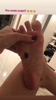Franciely Freduzeski feet photo thumbnail