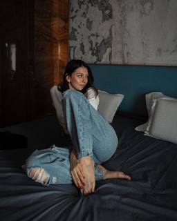 Hansika Motwani feet photo thumbnail