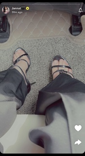 Jannat Zubair Rahmani feet photo thumbnail