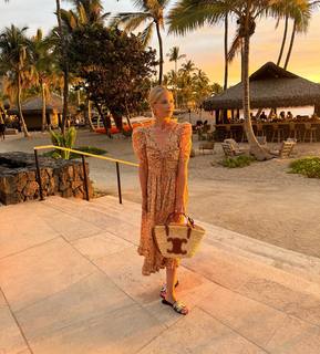 Sarah Michelle Gellar feet photo thumbnail