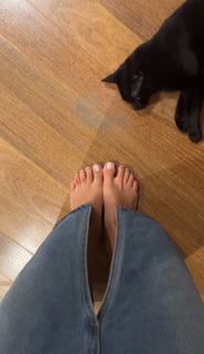 Kéfera Buchmann feet photo thumbnail