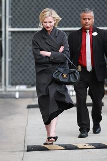 Kirsten Dunst feet photo thumbnail