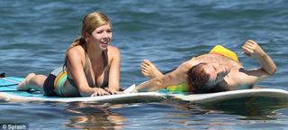 Jennette McCurdy feet photo thumbnail
