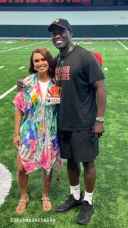 Joy Taylor feet photo thumbnail