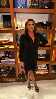 Joy Taylor feet photo thumbnail