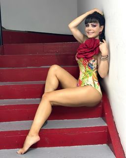 Maribel Guardia feet photo thumbnail