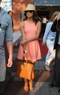 Eva Longoria feet photo thumbnail