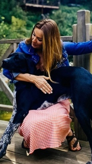 Pinar Altug feet photo thumbnail