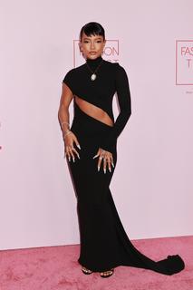 Karrueche Tran feet photo thumbnail
