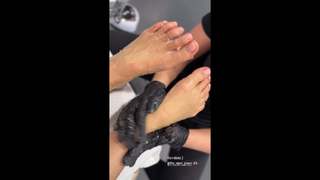 Paulina Sykut feet photo thumbnail