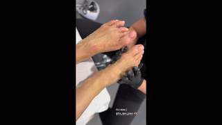 Paulina Sykut feet photo thumbnail