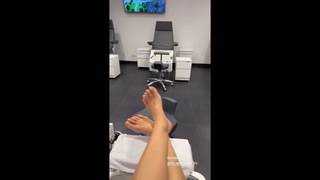 Paulina Sykut feet photo thumbnail