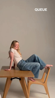 Dakota Fanning feet photo thumbnail