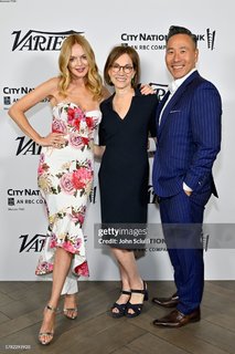 Heather Graham feet photo thumbnail