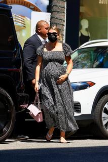 Sofia Richie feet photo 3