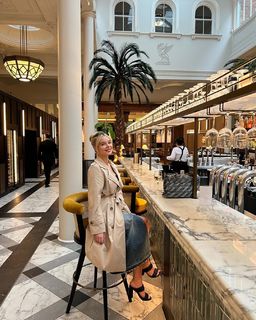 Helen Flanagan feet photo thumbnail