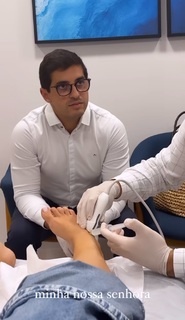 Kéfera Buchmann feet photo thumbnail