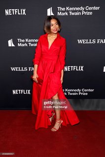 Regina Hall feet photo thumbnail