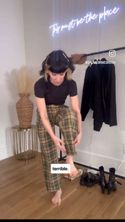 Shenae Grimes-Beech feet photo thumbnail