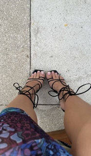 Corinna Kopf feet photo thumbnail