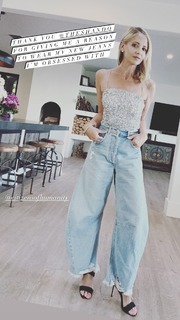 Sarah Michelle Gellar feet photo thumbnail