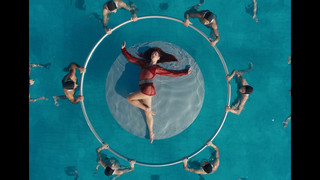 Dua Lipa feet photo thumbnail