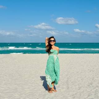 Kino MacGregor feet photo thumbnail