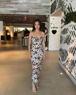 Jamie Chung feet photo thumbnail