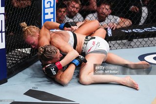 Holly Holm feet photo thumbnail