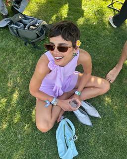 Taylor Hill feet photo thumbnail