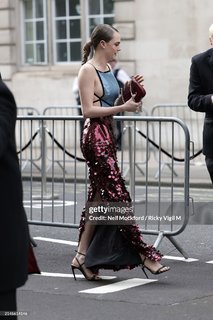 Cara Delevingne feet photo thumbnail