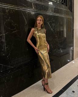 Marina Ruy Barbosa feet photo thumbnail