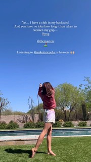 Danica Patrick feet photo thumbnail