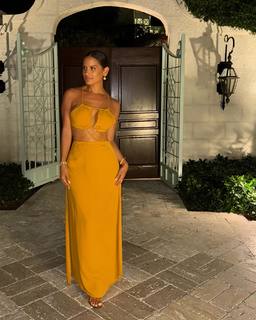 Rocsi Diaz feet photo thumbnail