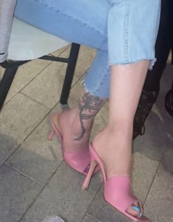 Haifa Wehbe feet photo thumbnail