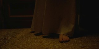 Sydney Sweeney feet photo thumbnail