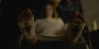 Sydney Sweeney feet photo thumbnail