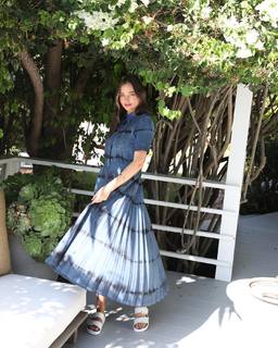 Miranda Kerr feet photo thumbnail