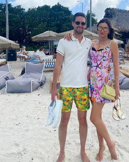 Miranda Kerr feet photo thumbnail