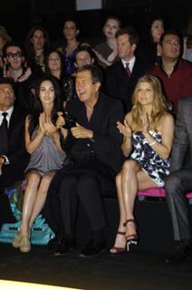 Megan Fox feet photo thumbnail