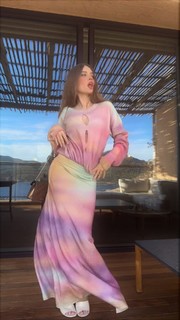 Xenia Tchoumitcheva feet photo thumbnail