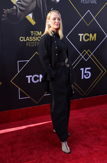 Uma Thurman feet photo thumbnail