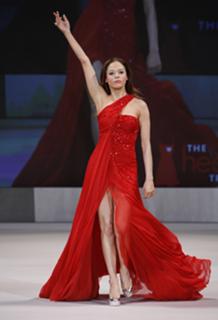 Rose McGowan feet photo thumbnail