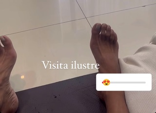 Gracyanne Barbosa feet photo thumbnail